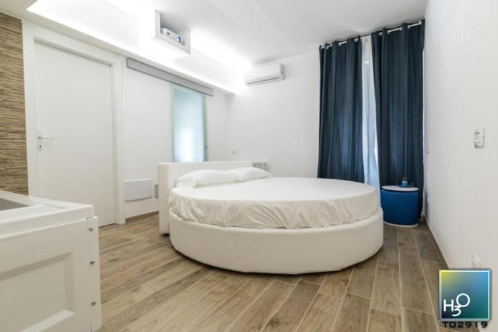 H3O Lago Di Garda Desenzano del Garda Room photo
